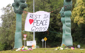 A tribute to Grace Millane at Titirangi roundabout.
