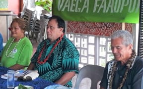 Samoa First Leader, Unasa Iuni Sapolu, (middle), and SNDP party leader and former MP, Valasi Togamaga Tafito (2nd from right)