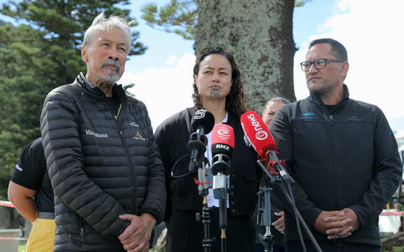 The three chairpersons of the three Tauranga iwis Ngāi Te Rangi, Ngāti Ranginui and Ngāti Pukenga.