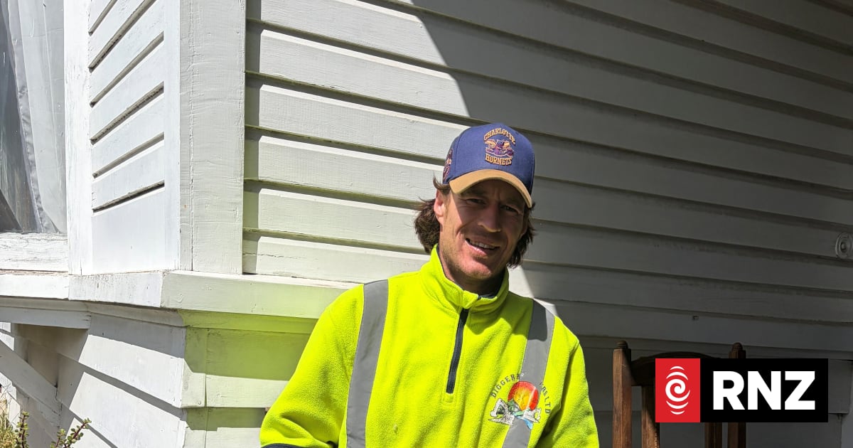 'I just wanted to get him out' - man who saved 89-year-old from burning home