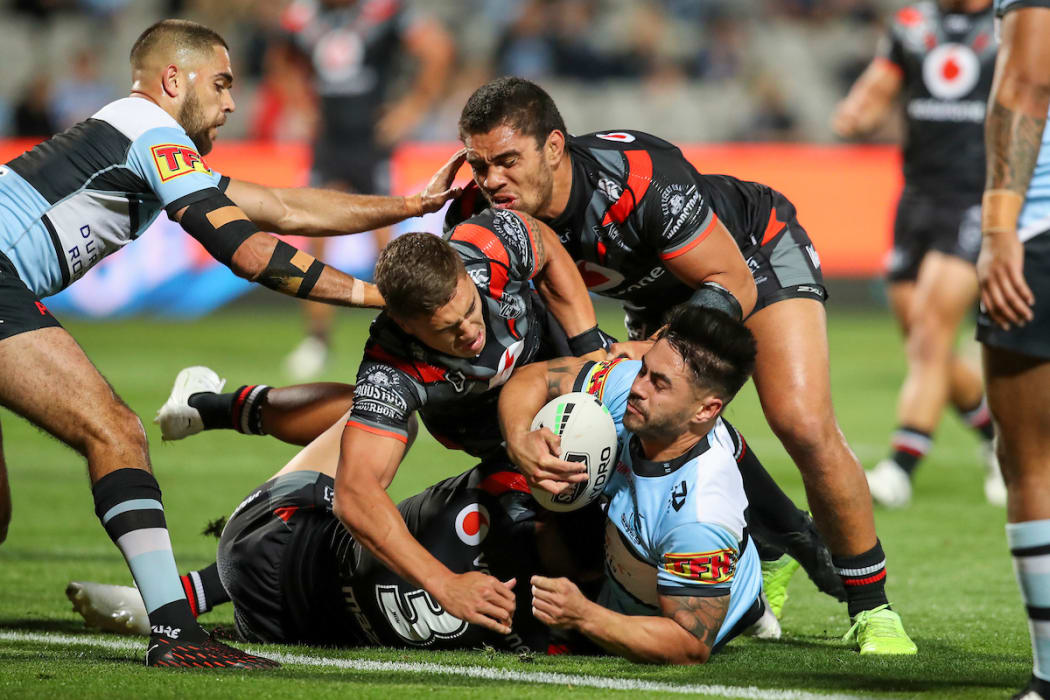 Shaun Johnson is tackled. Cronulla Sharks v Vodafone Warriors. NRL Rugby League, Netstrata Jubilee Stadium, Sydney, NSW, Australia, Sunday 13th September 2