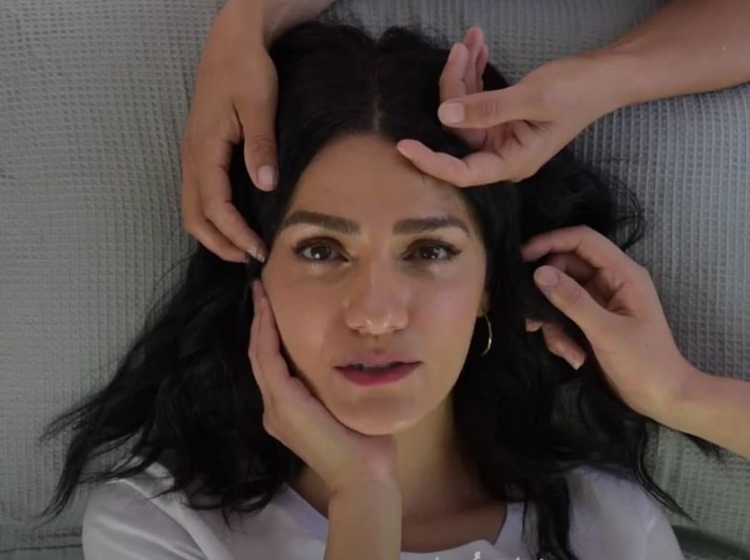 Yasamin 'October' video still