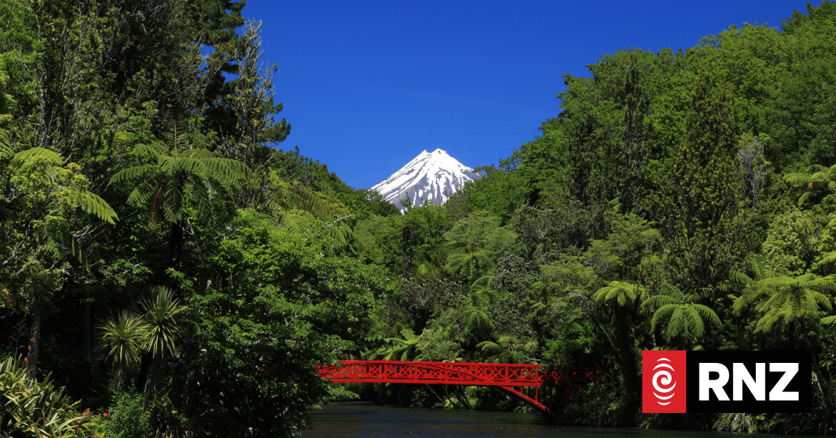 Around the motu: Robin Martin, RNZ's reporter in Taranaki | RNZ