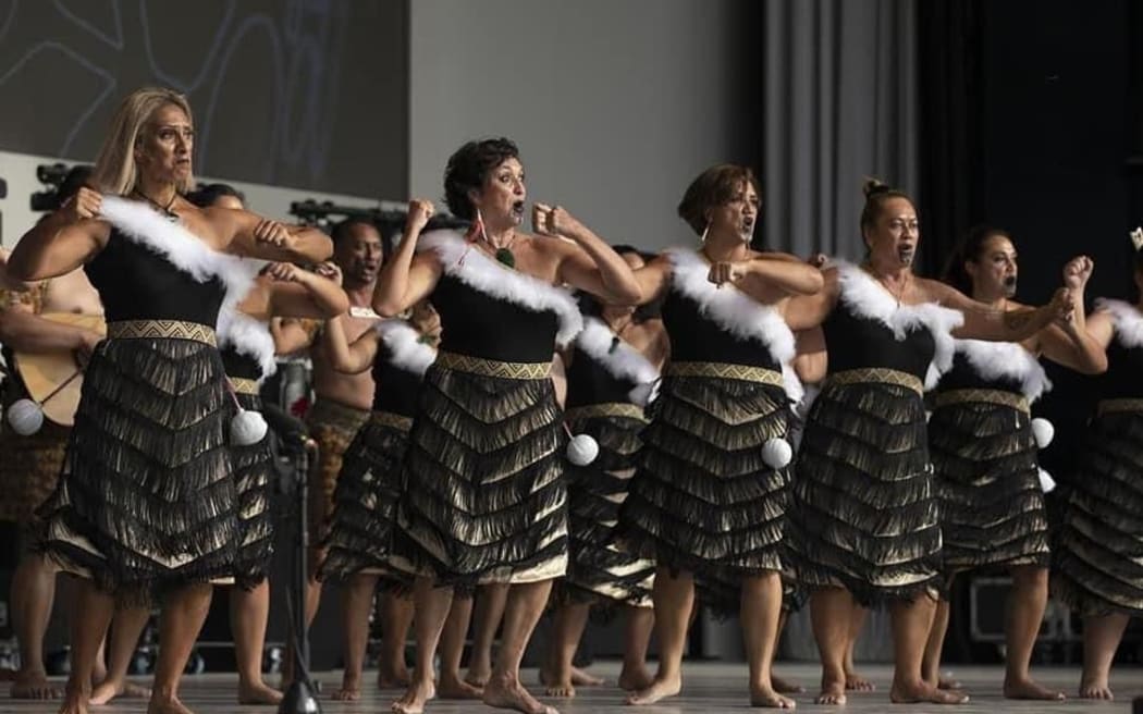 Ngāti Koraha perform.