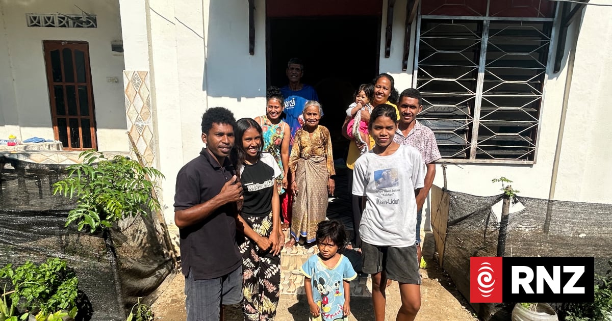 Country Life: Timorese lend hand in NZ orchards