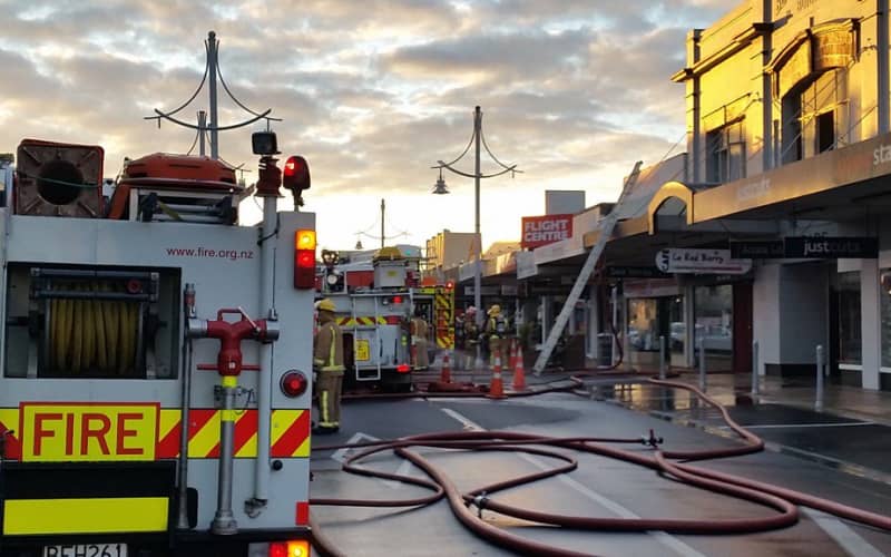 Big blaze at Pukekohe arcade | RNZ