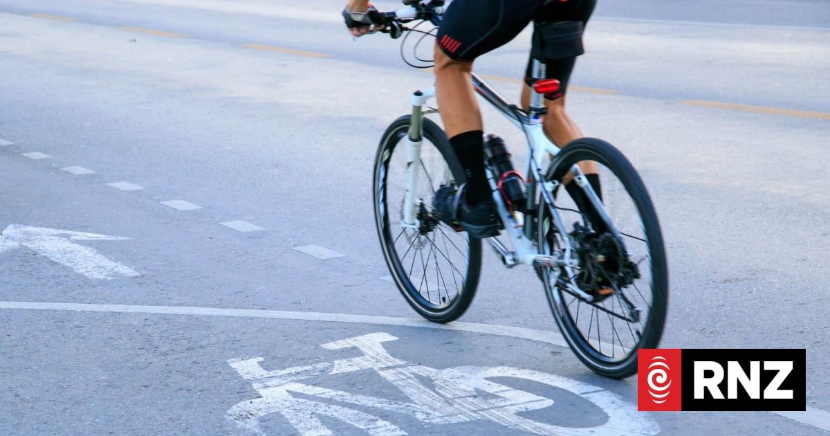 Temporary cycle lanes in Wellington come to an end with alert level 1 | RNZ