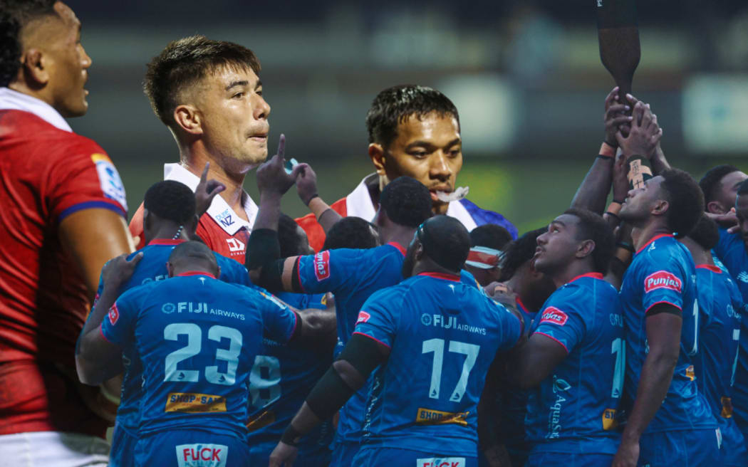 The Fijian Drua enjoys financial stability and home-ground advantages, while Moana Pasifika faces hosting challenges and funding struggles in the Super Rugby Pacific.