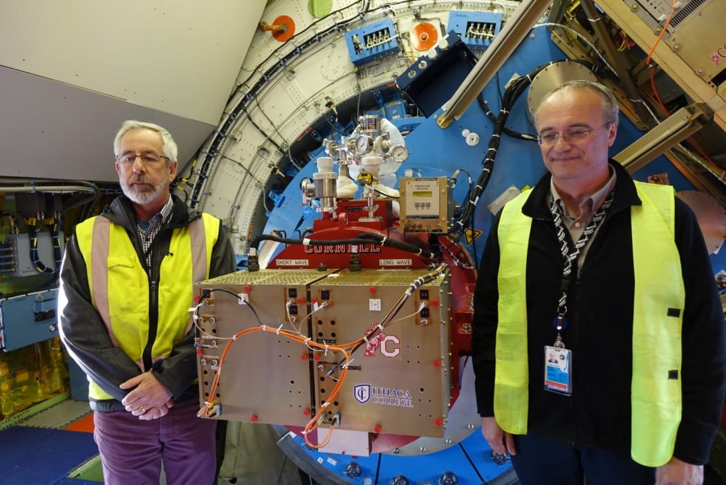 Edward Harmon SOFIA mission operations manager (left) and Heinz Hammes DLR's telescope chief engineer.