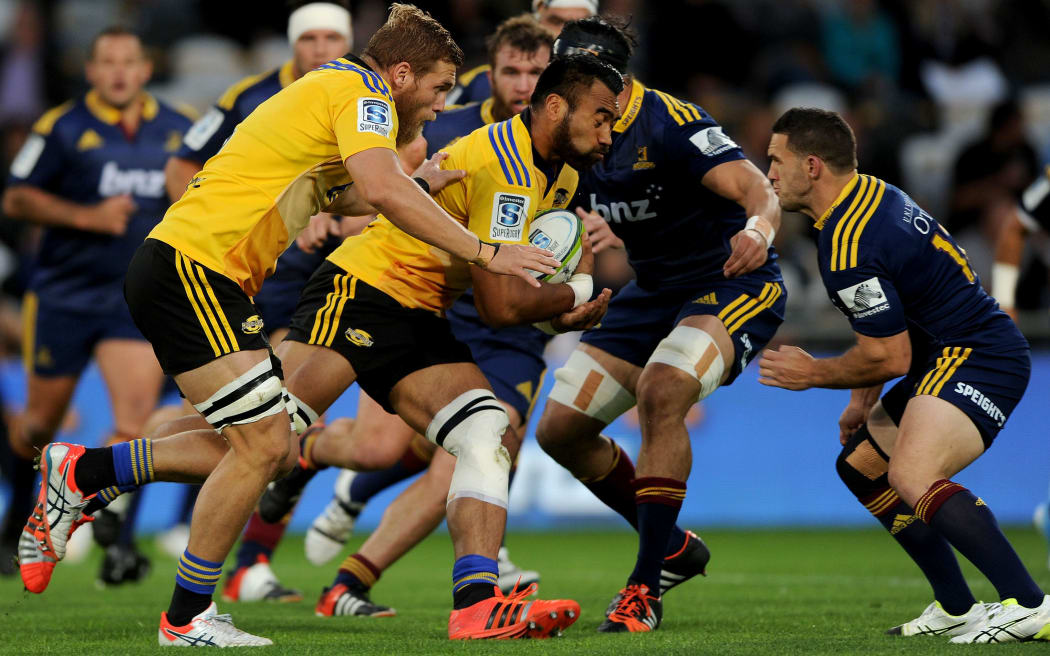 Hurricanes number eight Victor Vito on the charge against the Highlanders.