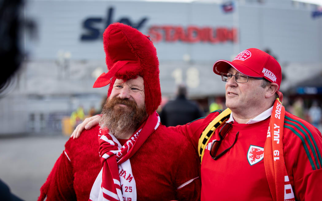 Wellington Phoenix v Wrexham AFC fans