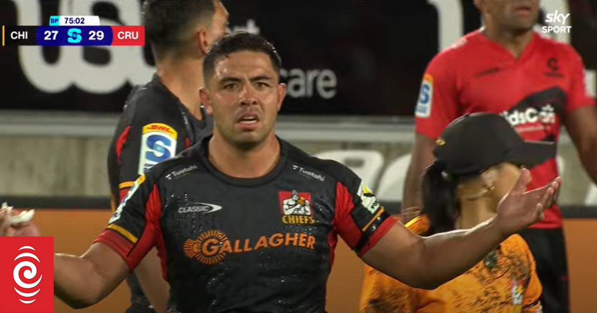 Super Rugby Pacific: Confusion reigns as smart mouth guards have ...