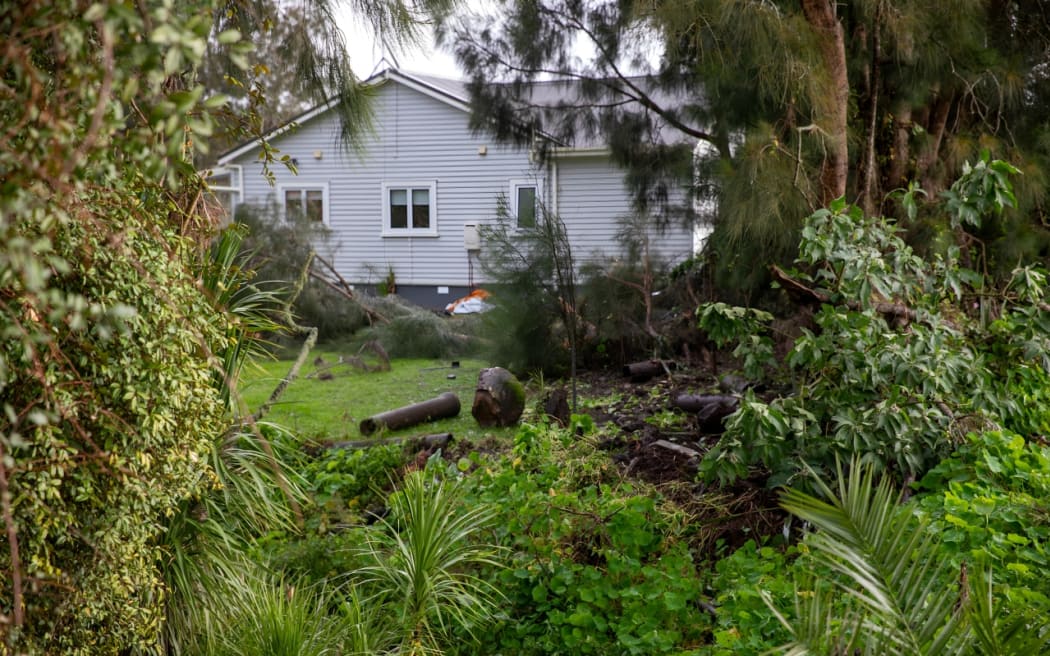 The scene of a serious crash on Coatesville Riverhead Highway in Riverhead where 4 occupants of a vehicle were seriously injured on the evening of 27/06/25. House visible is 1302 Coatesville Riverhead Highway. Trajectory of the vehicle as it left the road is visible by the debris path.