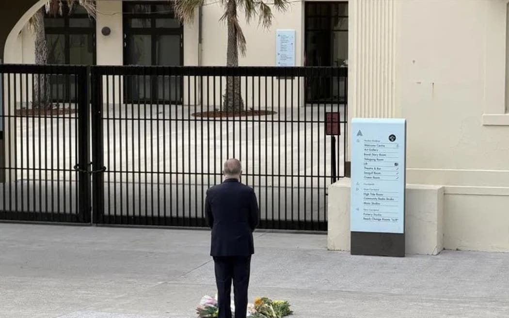 Australian Prime Minister Anthony Albanese visiting the scene of the shooting attack on 15 December 2025. Credit: ABC News / Jade Macmillan