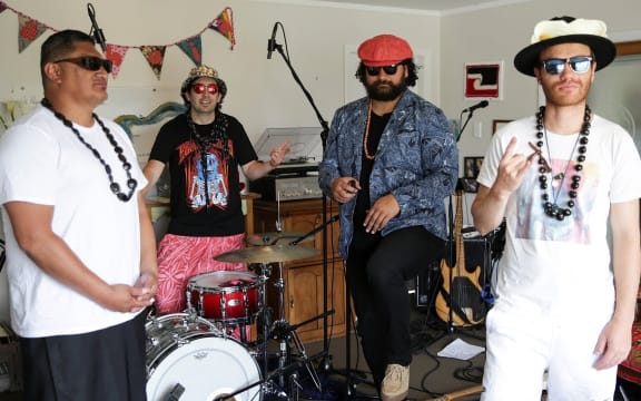 Troy Kingi and the Galactic Chiropractors perform 'Aztechknowledgey'