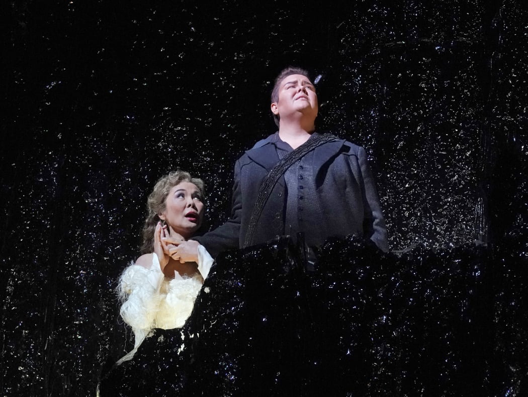 A scene from Orfeo at The Met