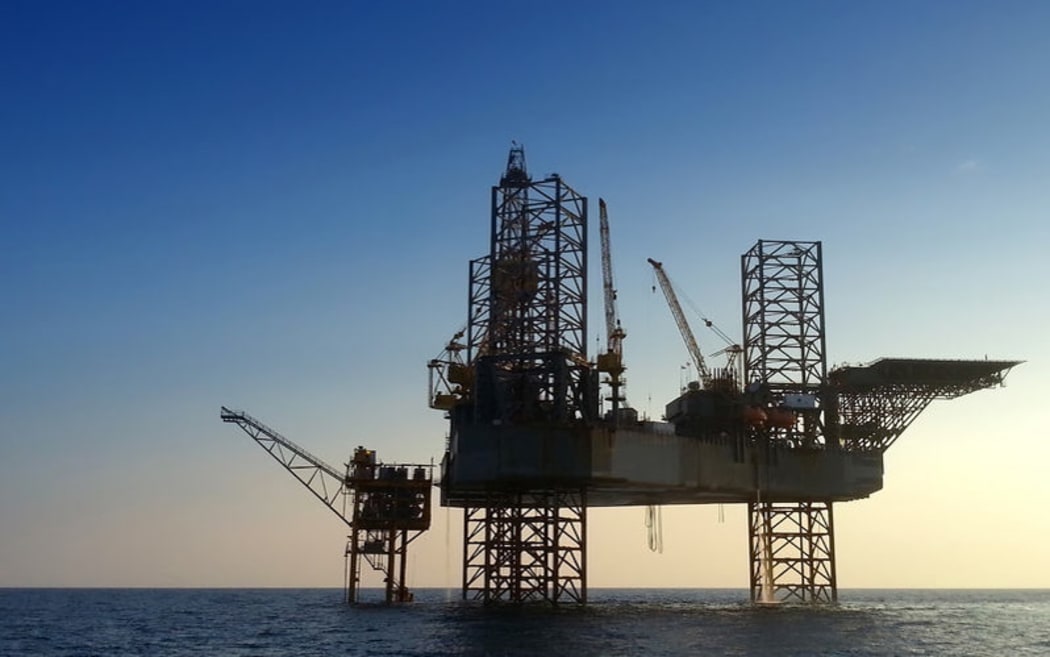Oil rig