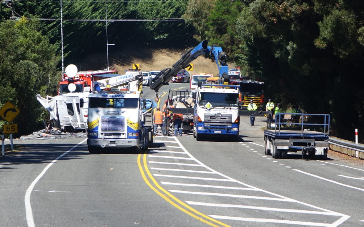 At least five people have been injured in a crash between Richmond and Mapua on the Coastal Highway in Tasman District