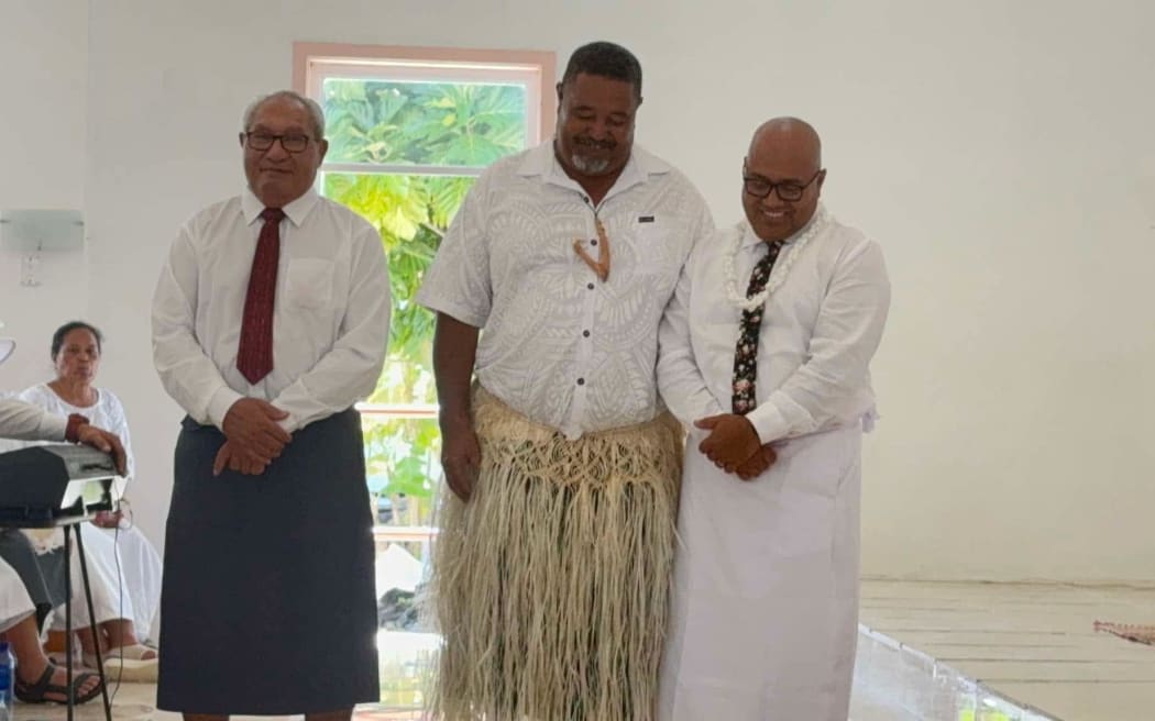 Atafu Faipule Kelihiano Kalolo, Ulu o Tokelau Fakaofo's Esera Fofō Tuisano and Nukunonu Faipule Alapati Tavite.