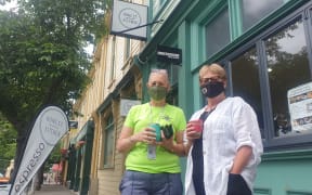 Happy customers of the Honest Kitchen.