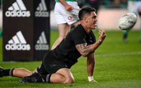 Quinn Tupaea of New Zealand celebrates his try.