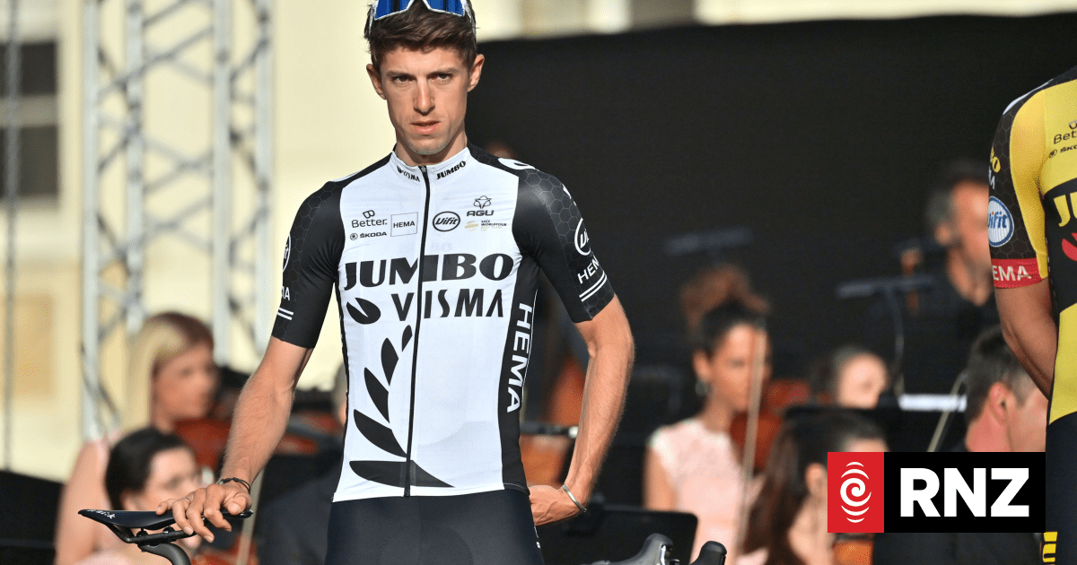 No New Zealanders in cycling's most prestigious race | RNZ News