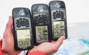 At the most southerly navigation, three GPS receivers verify the position of the ship's bow.