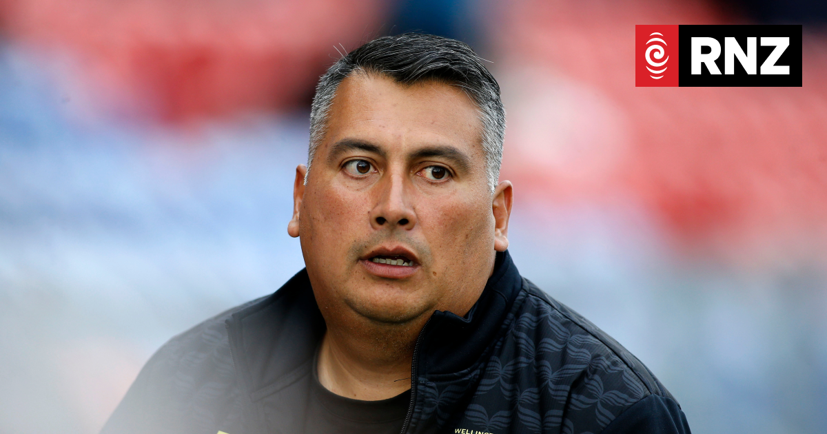 Phoenix well beaten as Jets go top of A-League