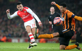 Alexis Sanchez scores Arsenal's second goal against Hull
