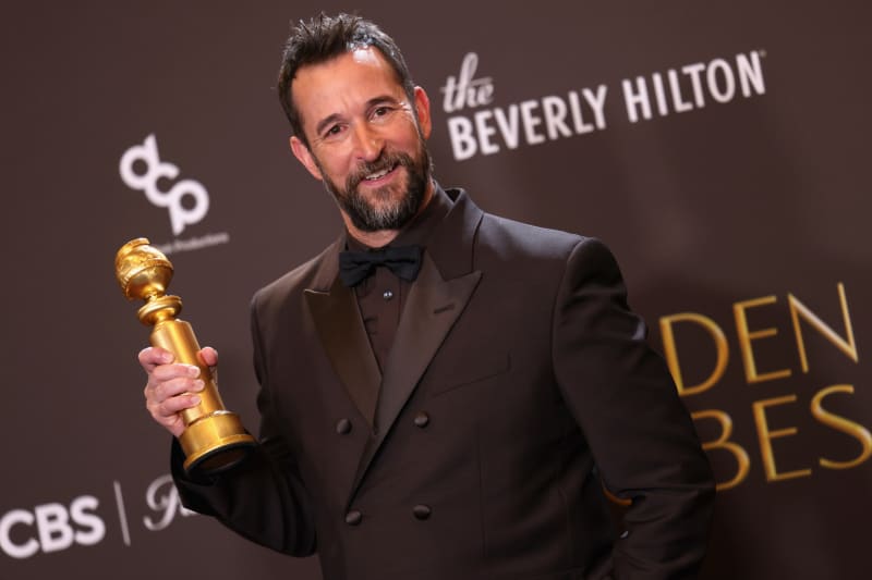 BEVERLY HILLS, CALIFORNIA - JANUARY 11: (FOR EDITORIAL USE ONLY) Noah Wyle, winner of the Best Performance by a Male Actor in a Television Series â€“ Drama award for "The Pitt," poses in the press room during the 83rd Annual Golden Globe Awards at The Beverly Hilton on January 11, 2026 in Beverly Hills, California. (Photo by John Shearer/WireImage)