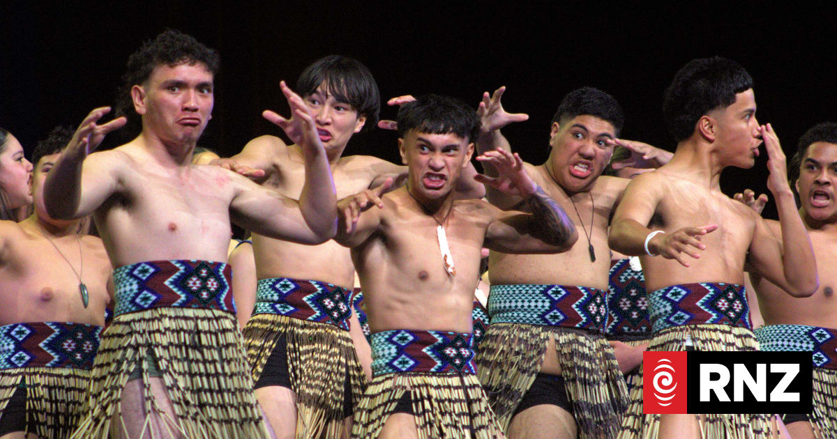 Hundreds of students take to the stage as HuttFest celebrates Pacific and Māori culture