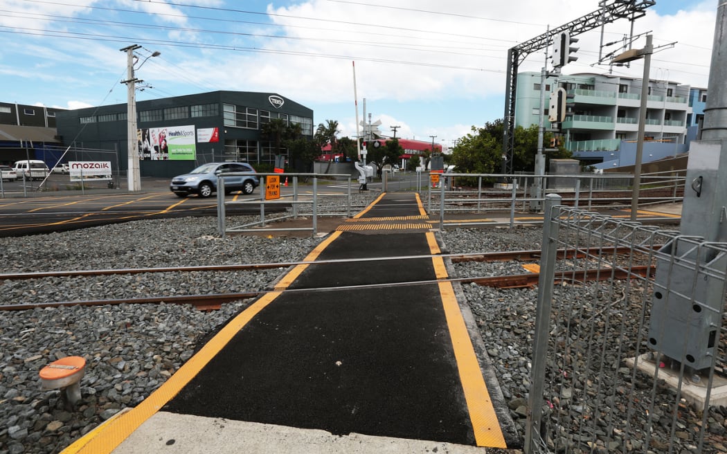 Morningside Drive level crossing