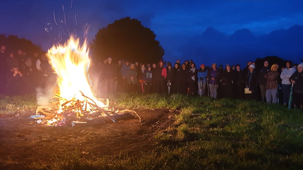 Hundreds gathered in the early hours at Te Kohia pā, where the first shots of the New Zealand Wars were fired on 17 March, 1860.