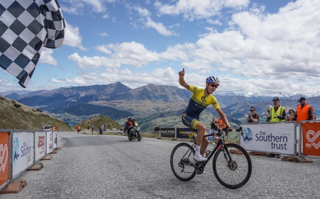 Reuben Thompson wins the third stage of the Tour of Southland and takes the overall tour lead.