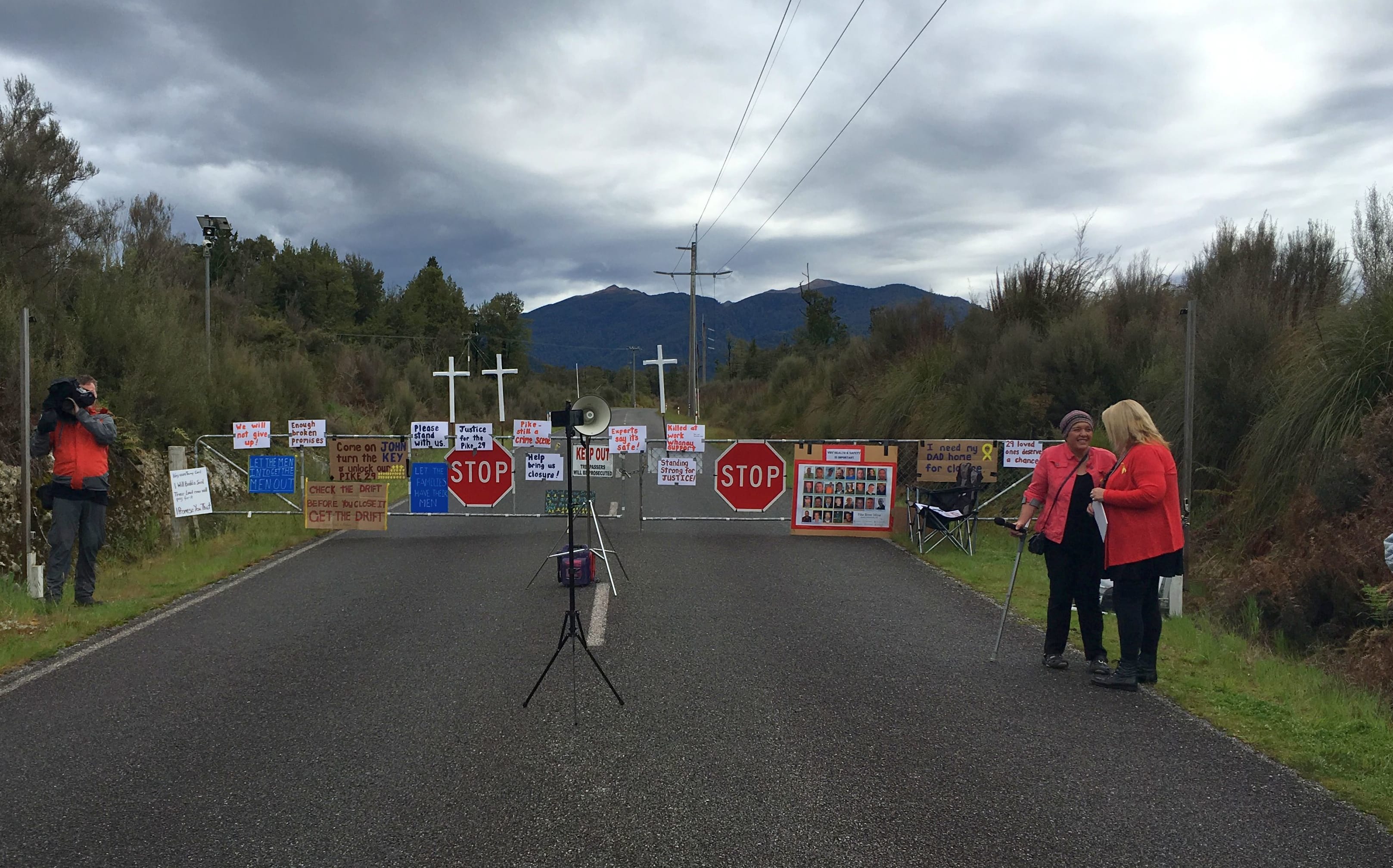 Protests were held at the entrance to the Pike River mine.