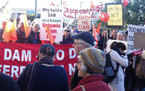 Opponents of a large-scale dam planned for the Tasman District have clashed with supporters outside the Council this morning.