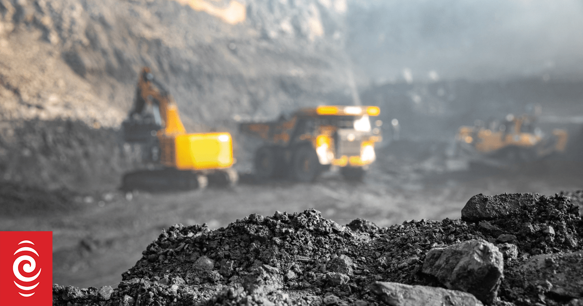 rnz.co.nz - Kate Newton - Lack of customers forces Bathurst to pause Rotowaro coal mine expansion plans
