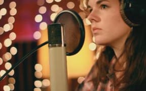 Tiny Ruins Session Roundhead
