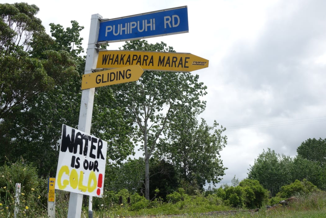 Anti mining signs near Puhipuhi north of Whangarei.