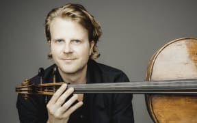 Cellist Julian Steckel