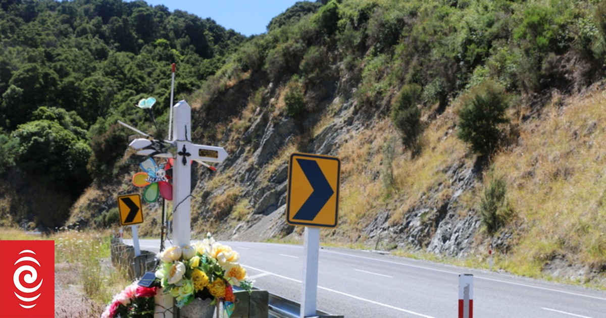 Five dead in overnight crashes, holiday road toll at seven