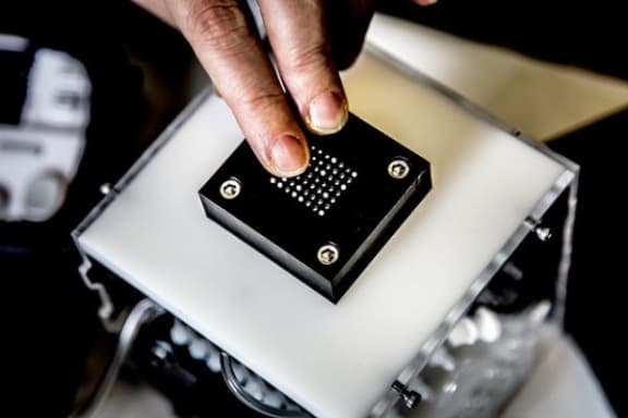 Sile O'Modhrain tests a braille display