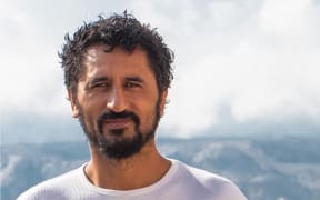 Cliff Curtis