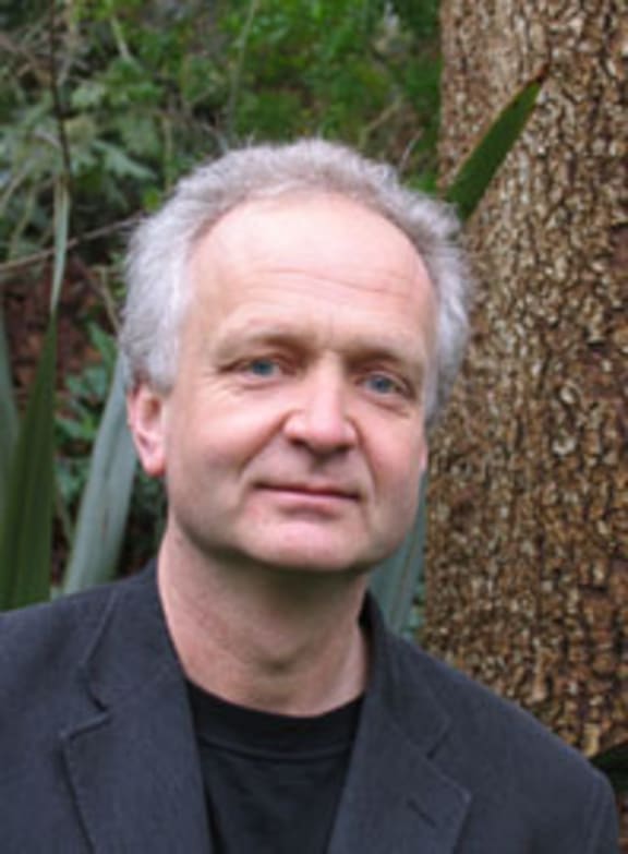 Peter Scholes