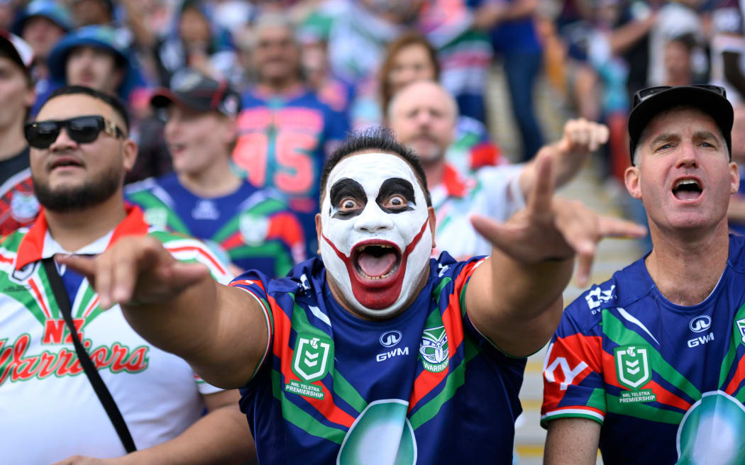 Warriors fans in Brisbane a 'wild swirling outpouring of energy' for ...