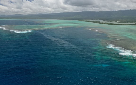 Diesel fuel slicks from HMNZS Manawanui observed from aerial shots.