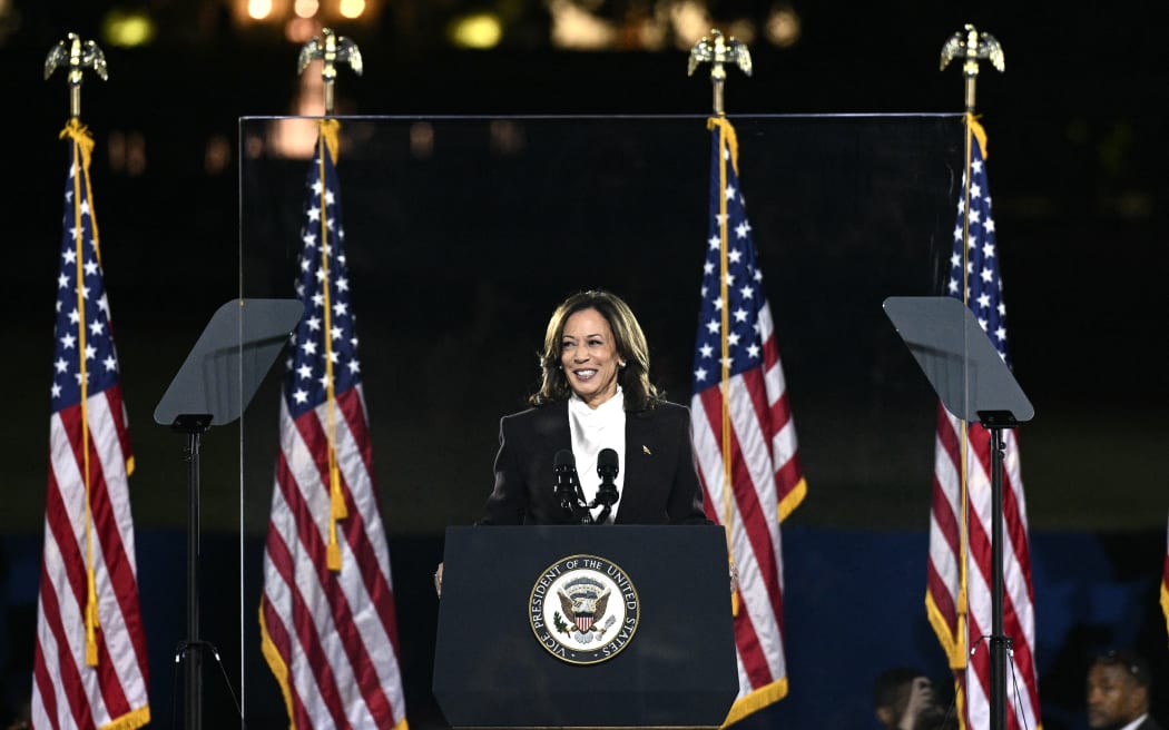 US Vice President and Democratic presidential candidate Kamala Harris speaks on The Ellipse just south of the White House in Washington, DC, on October 29, 2024. - The Harris-Walz campaign is billing the speech as "a major closing argument" one week before the November 5 election. (Photo by Brendan SMIALOWSKI / AFP)