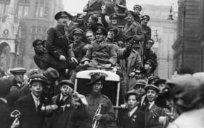Armistice Day celebrations in Birmingham November 1918