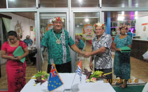 Tuvalu minister of communication, Monise Tuivaka La'afai and Kiribati minister of communication Willie Tokataake