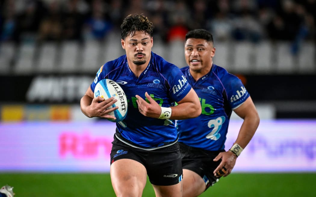 AJ Lam makes a break for the Blues in their Super Rugby Pacific semi-final against the Brumbies in Auckland.